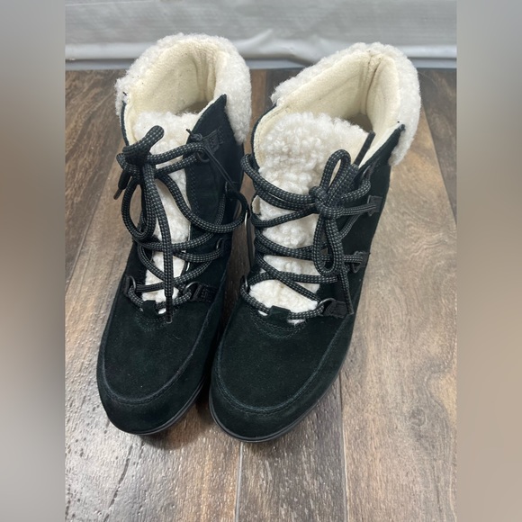 New Sorel Women's Evie Cozy Lace Wedge Boot, Size 9.5, Faux Sherpa Collar - Picture 11 of 14